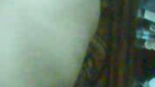 ಬೂಟಿಫುಲ್ ರಾವೆನ್ ಕೂದಲಿನ ಲೈಂಗಿಕ ಗೊಂಬೆ ಸೋಫಾದಲ್ಲಿ ಹಬೆಯ ಬಿಜೆ ಜೊತೆ ಬಿಎಫ್ ಚಲನಚಿತ್ರ ಮಾದಕ ತನ್ನ ಮನುಷ್ಯನನ್ನು ಸಂತೋಷಪಡಿಸುತ್ತದೆ
